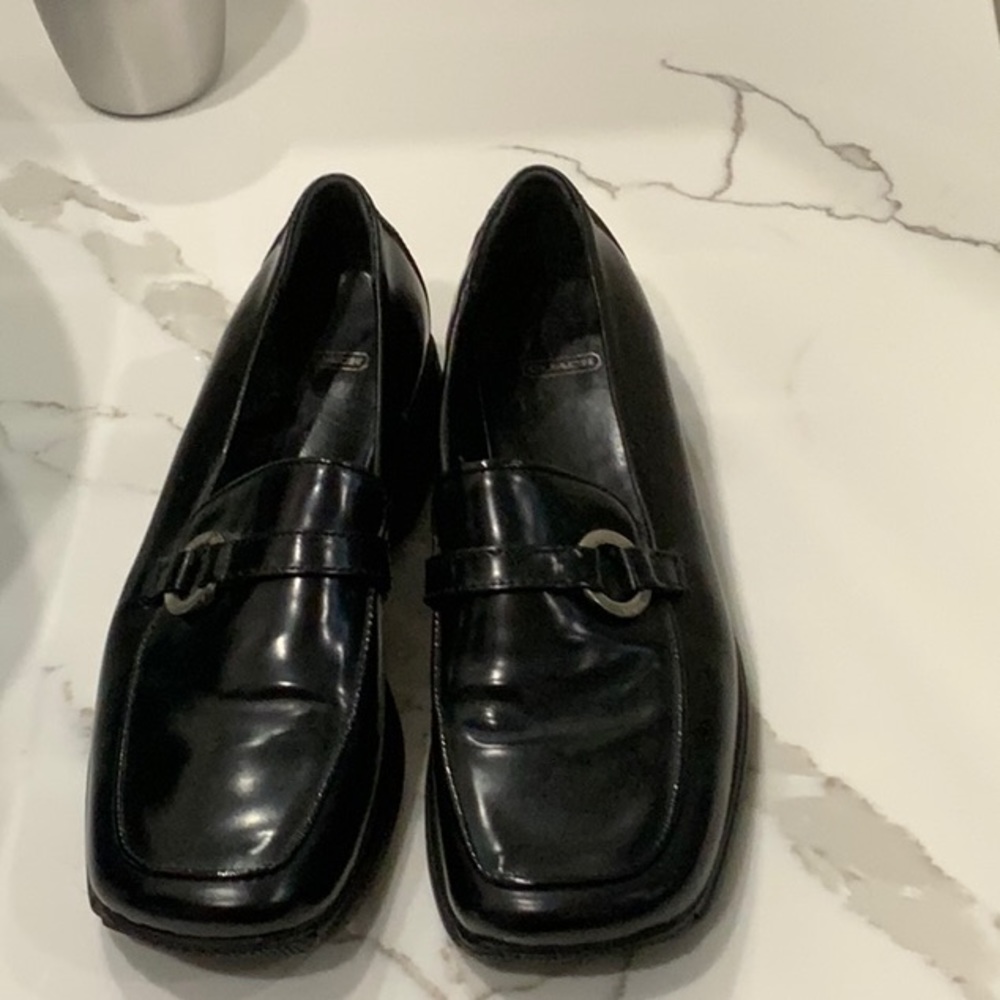 Black Patent leather Coach Loafer, NWOT, 7.5B